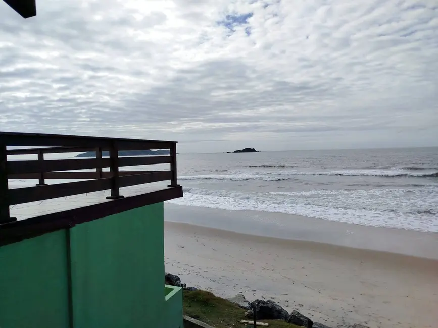 Foto 1 de Sobrado com 4 quartos à venda, 189m2 em Centro, Balneario Barra Do Sul - SC