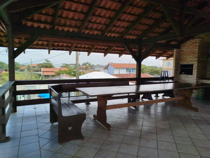 Foto 3 de Sobrado com 4 quartos à venda, 189m2 em Centro, Balneario Barra Do Sul - SC