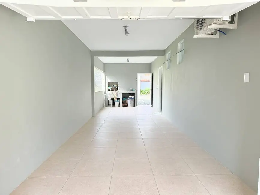 Foto 9 de Casa com 3 quartos à venda, 130m2 em Sao Francisco Do Sul - SC