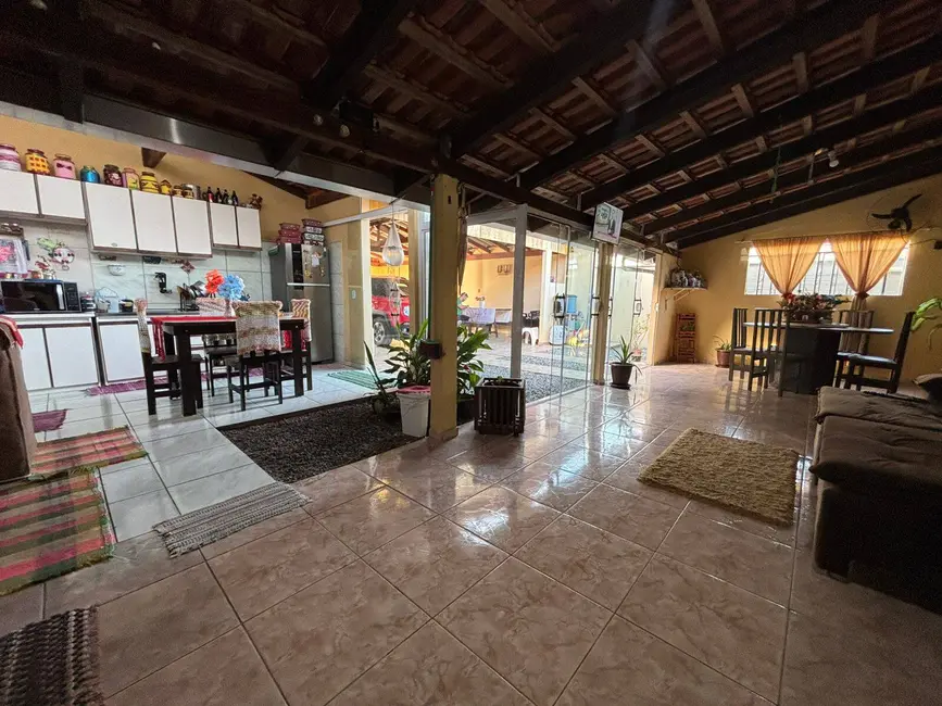 Foto 3 de Casa com 3 quartos à venda, 234m2 em Balneario Barra Do Sul - SC