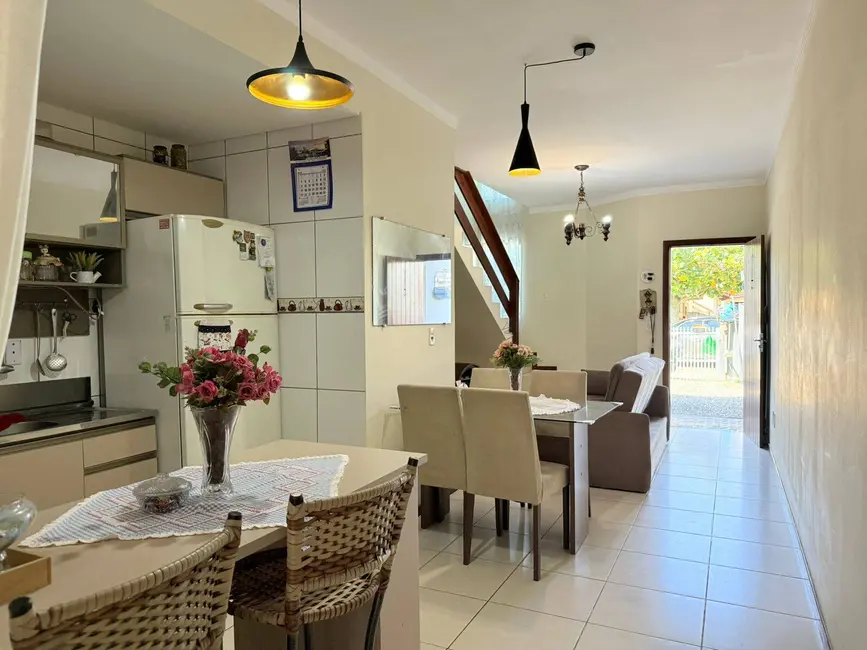 Foto 7 de Sobrado com 2 quartos à venda, 64m2 em Centro, Balneario Barra Do Sul - SC