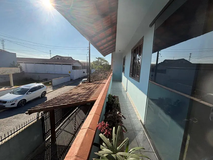 Foto 6 de Sobrado com 4 quartos à venda, 160m2 em Centro, Balneario Barra Do Sul - SC