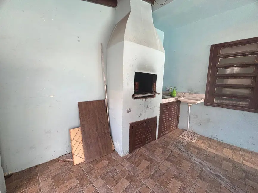 Foto 3 de Sobrado com 4 quartos à venda, 160m2 em Centro, Balneario Barra Do Sul - SC