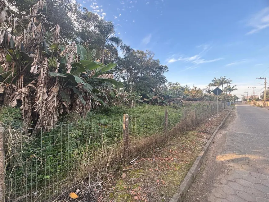 Foto 2 de Terreno / Lote à venda, 1650m2 em Balneario Barra Do Sul - SC