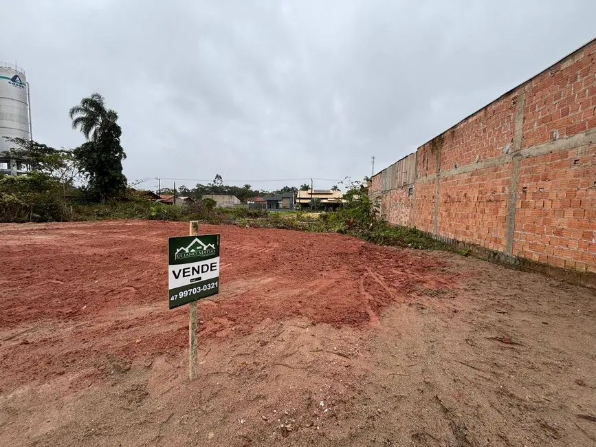 Foto 1 de Terreno / Lote à venda, 313m2 em Balneario Barra Do Sul - SC