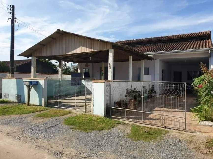 Foto 3 de Casa com 4 quartos à venda, 150m2 em Centro, Balneario Barra Do Sul - SC