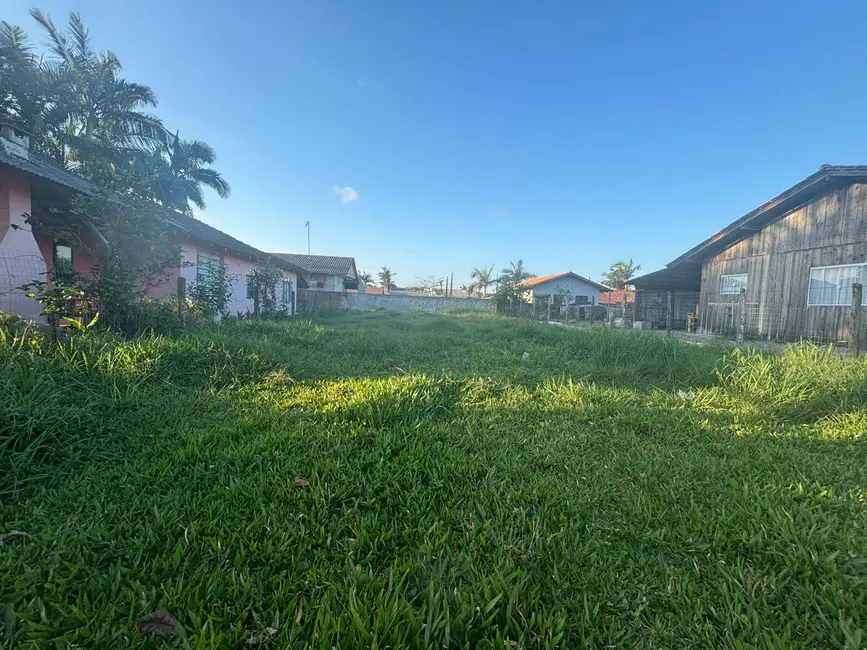 Foto 4 de Terreno / Lote à venda, 360m2 em Balneario Barra Do Sul - SC