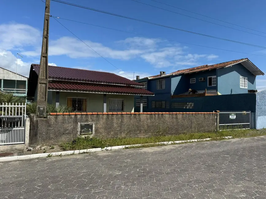 Foto 4 de Casa com 3 quartos à venda, 110m2 em Balneario Barra Do Sul - SC