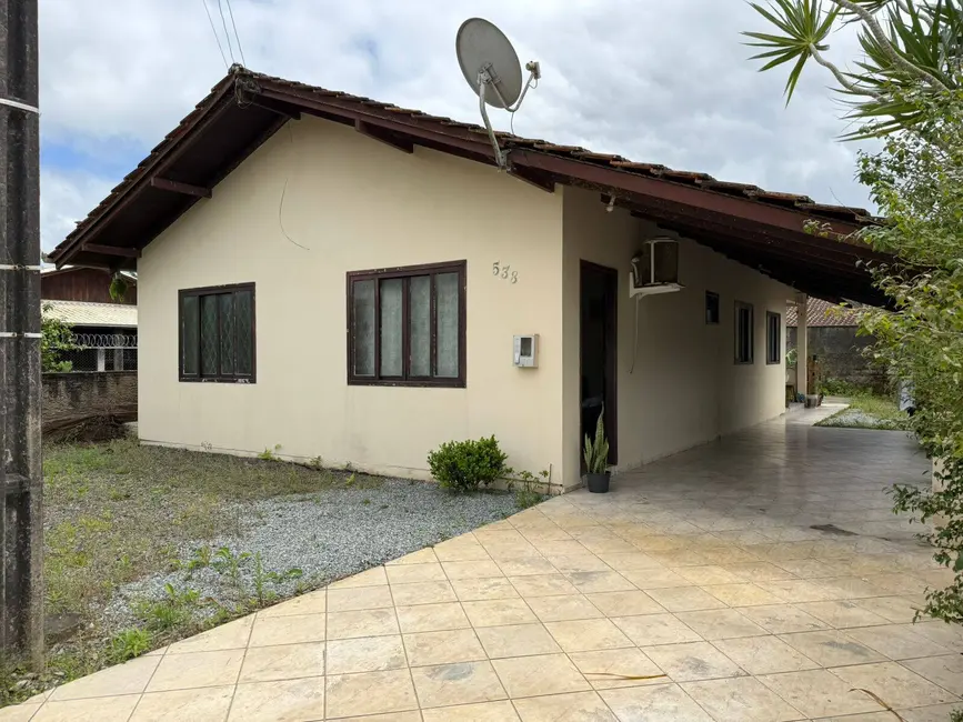 Foto 1 de Casa com 5 quartos à venda, 115m2 em Balneario Barra Do Sul - SC