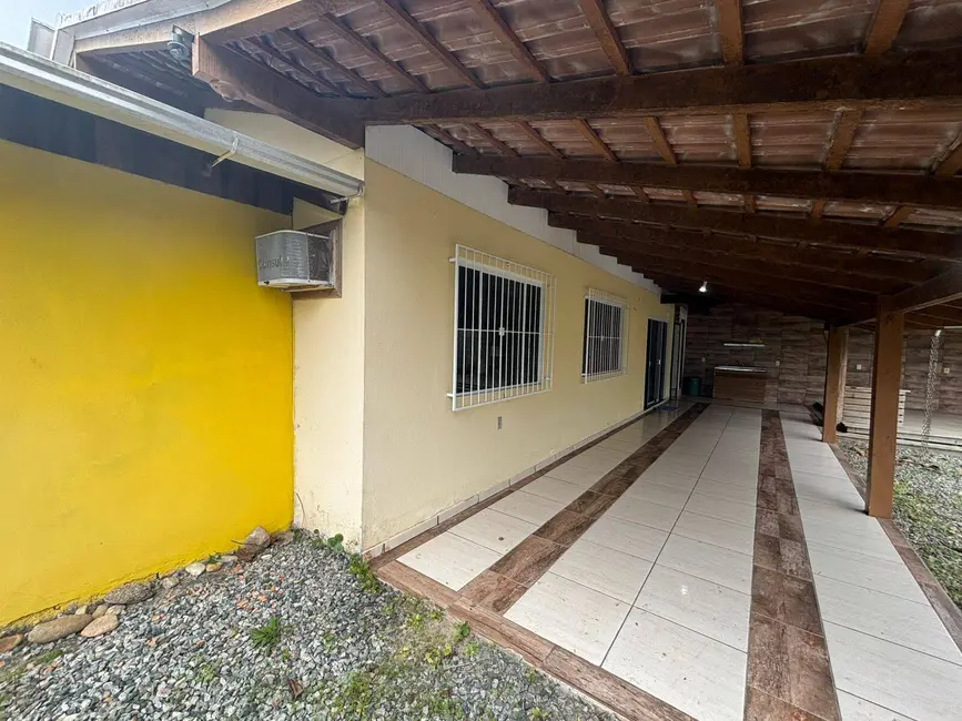 Foto 2 de Casa com 4 quartos à venda, 437m2 em Balneario Barra Do Sul - SC