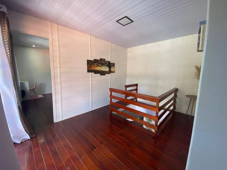 Foto 8 de Casa com 3 quartos à venda, 360m2 em Balneario Barra Do Sul - SC