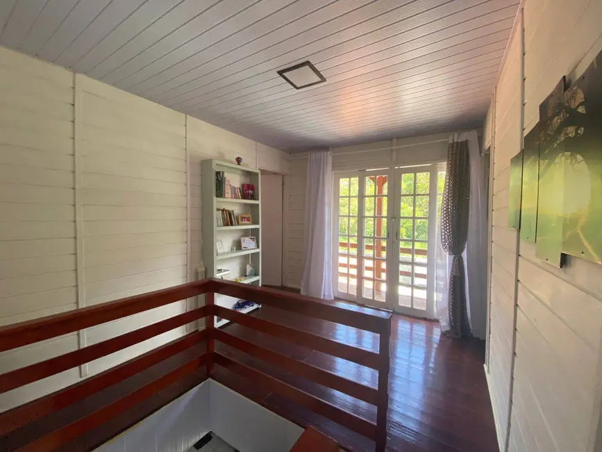 Foto 7 de Casa com 3 quartos à venda, 360m2 em Balneario Barra Do Sul - SC