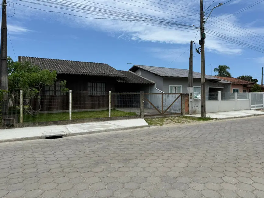 Foto 3 de Casa com 3 quartos à venda, 110m2 em Centro, Balneario Barra Do Sul - SC