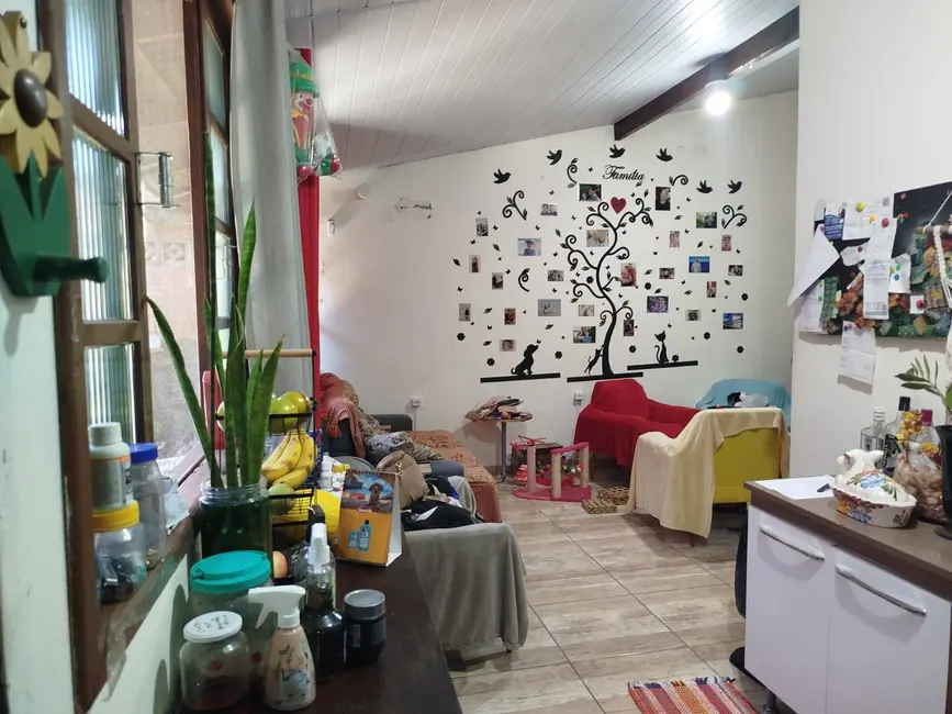 Casa com 3 quartos à venda, 360m2 em Balneario Barra Do Sul - SC - imagem 6 Foto 6 de Casa com 3 quartos à venda, 360m2 em Balneario Barra Do Sul - SC