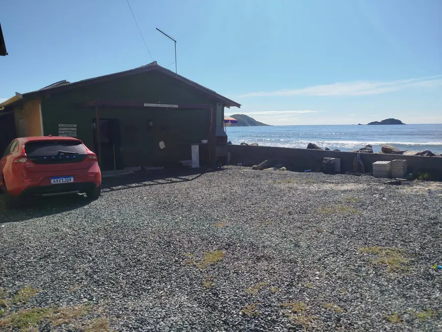 Foto 2 de Casa com 3 quartos à venda, 134m2 em Centro, Balneario Barra Do Sul - SC