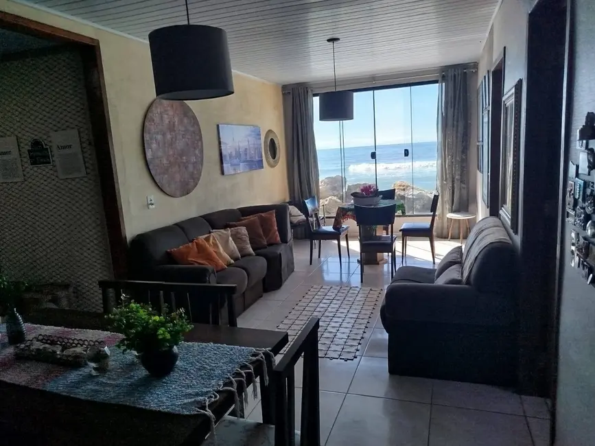 Foto 5 de Casa com 3 quartos à venda, 134m2 em Centro, Balneario Barra Do Sul - SC