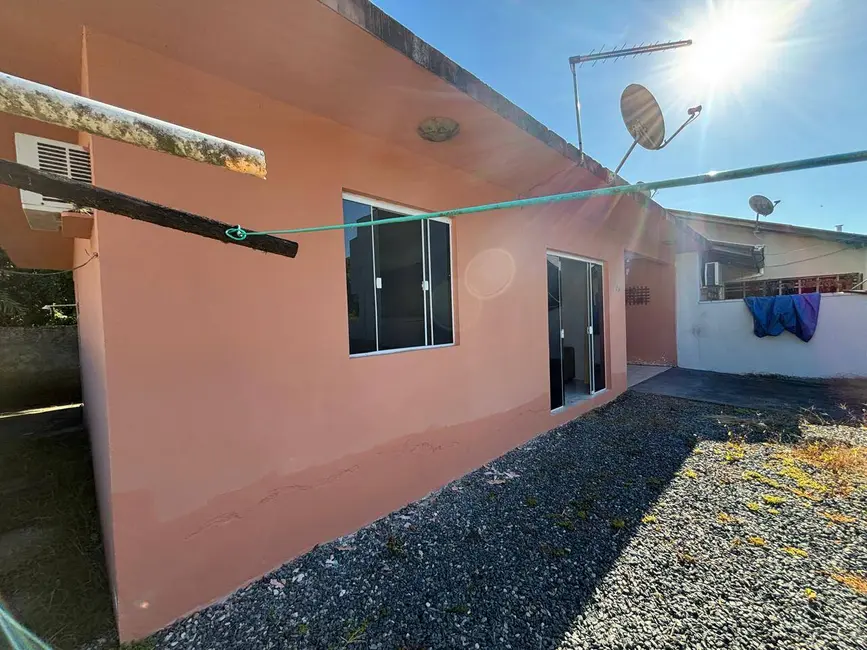 Foto 2 de Casa com 1 quarto à venda, 360m2 em Balneario Barra Do Sul - SC