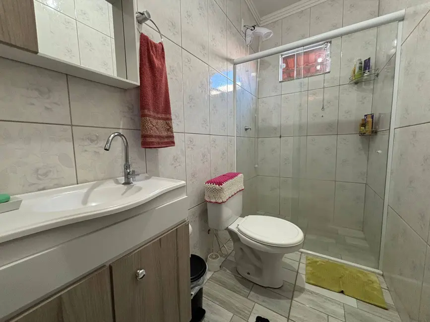 Foto 9 de Casa com 2 quartos à venda, 150m2 em Balneario Barra Do Sul - SC