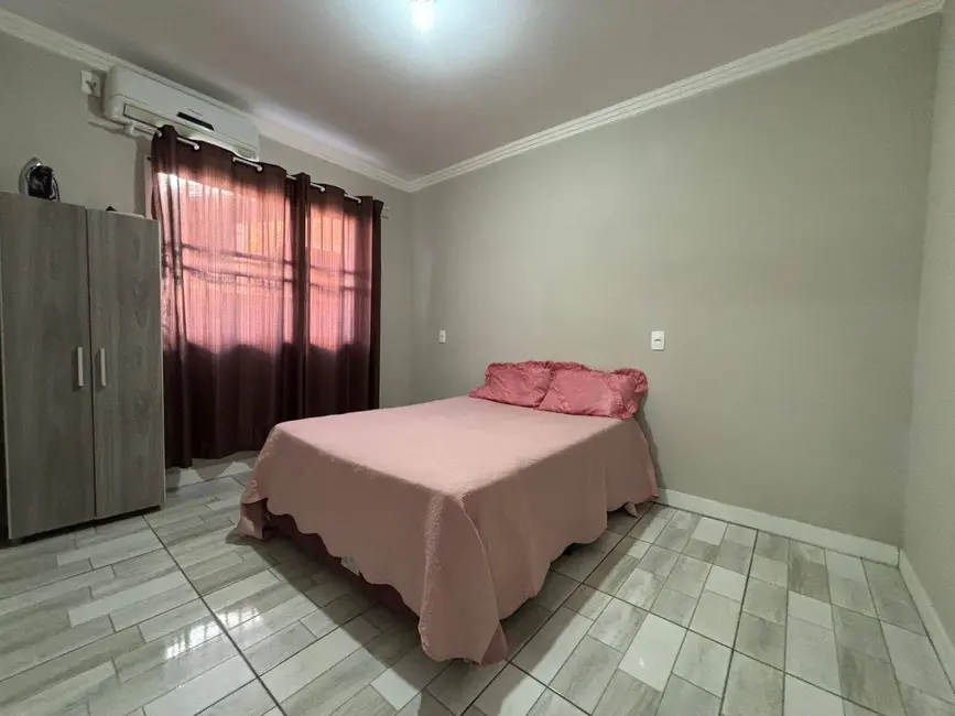 Foto 8 de Casa com 2 quartos à venda, 150m2 em Balneario Barra Do Sul - SC