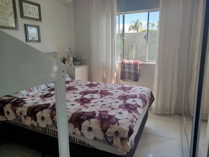 Foto 7 de Casa com 2 quartos à venda, 180m2 em Balneario Barra Do Sul - SC