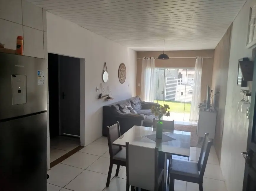 Foto 4 de Casa com 2 quartos à venda, 180m2 em Balneario Barra Do Sul - SC