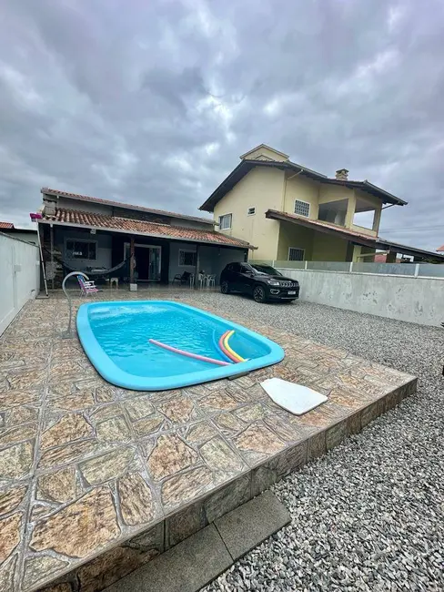 Foto 1 de Casa com 3 quartos à venda, 268m2 em Balneario Barra Do Sul - SC