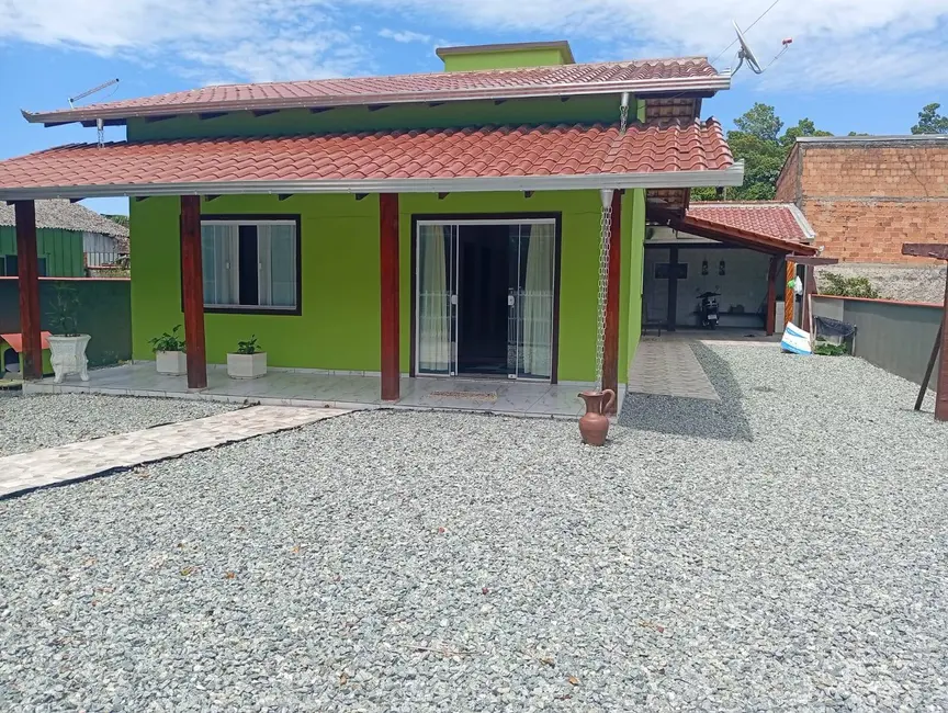 Foto 3 de Casa com 3 quartos à venda, 325m2 em Balneario Barra Do Sul - SC