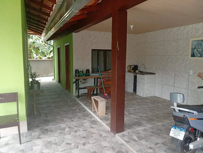 Foto 5 de Casa com 3 quartos à venda, 325m2 em Balneario Barra Do Sul - SC