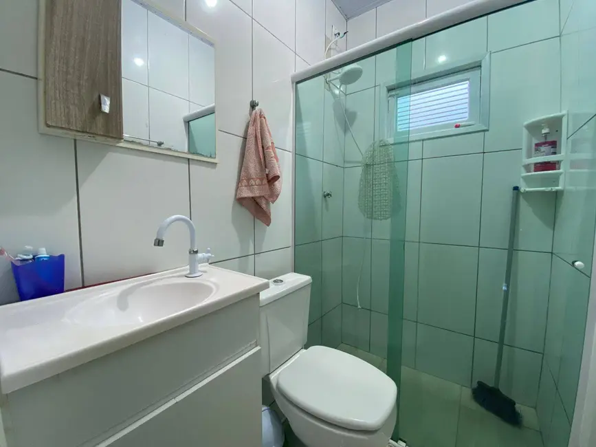 Foto 9 de Casa com 3 quartos à venda, 360m2 em Balneario Barra Do Sul - SC