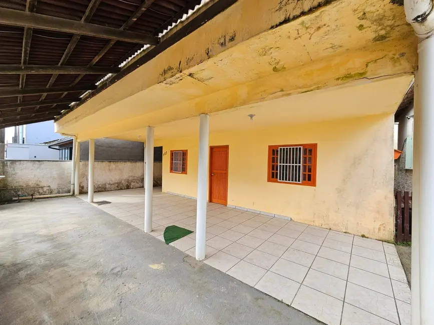 Foto 6 de Casa com 5 quartos à venda, 184m2 em Centro, Balneario Barra Do Sul - SC