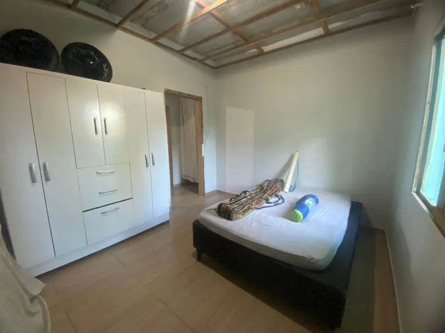 Foto 8 de Casa com 3 quartos à venda, 108m2 em Balneario Barra Do Sul - SC