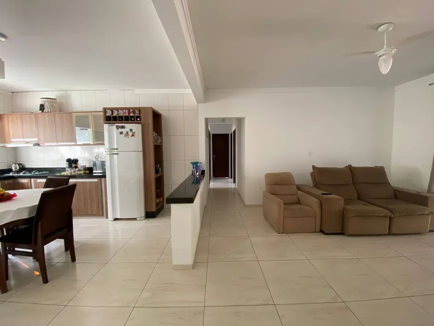 Foto 7 de Casa com 4 quartos à venda, 325m2 em Balneario Barra Do Sul - SC