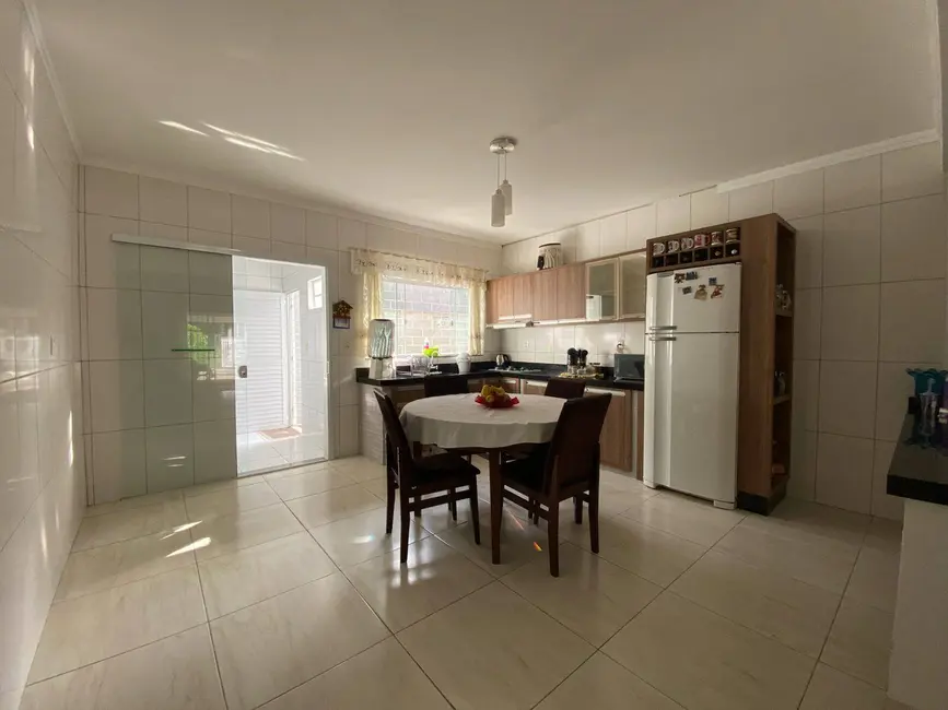 Foto 9 de Casa com 4 quartos à venda, 325m2 em Balneario Barra Do Sul - SC