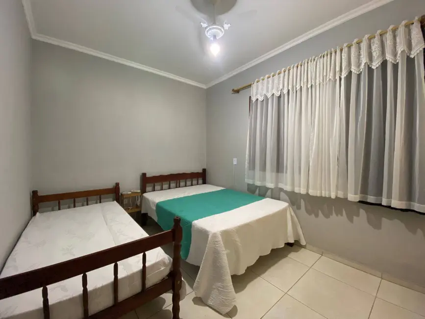 Foto 4 de Casa com 3 quartos à venda, 141m2 em Balneario Barra Do Sul - SC