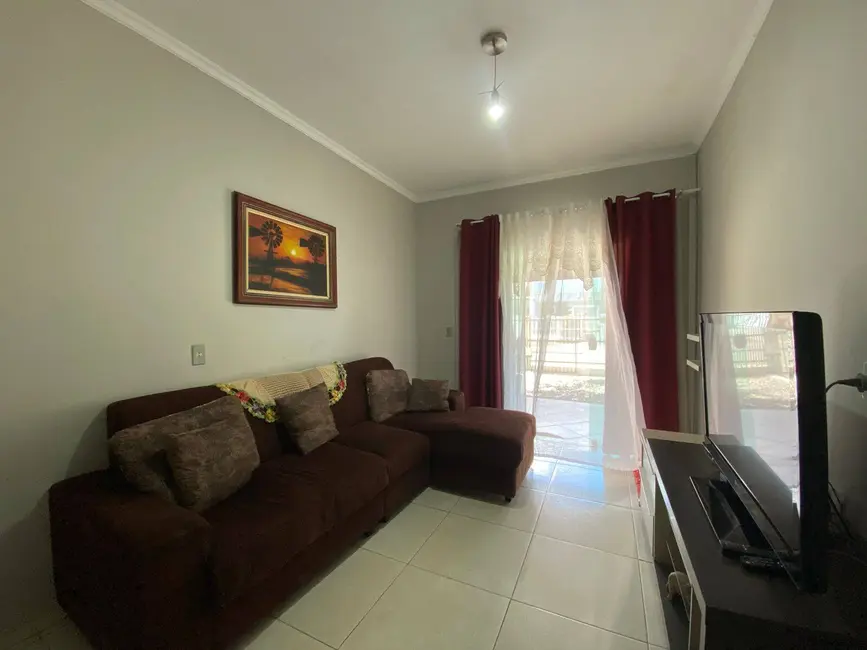 Foto 3 de Casa com 3 quartos à venda, 141m2 em Balneario Barra Do Sul - SC