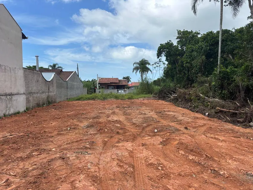 Foto 1 de Terreno / Lote à venda, 240m2 em Balneario Barra Do Sul - SC