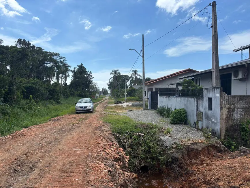 Foto 3 de Terreno / Lote à venda, 240m2 em Balneario Barra Do Sul - SC
