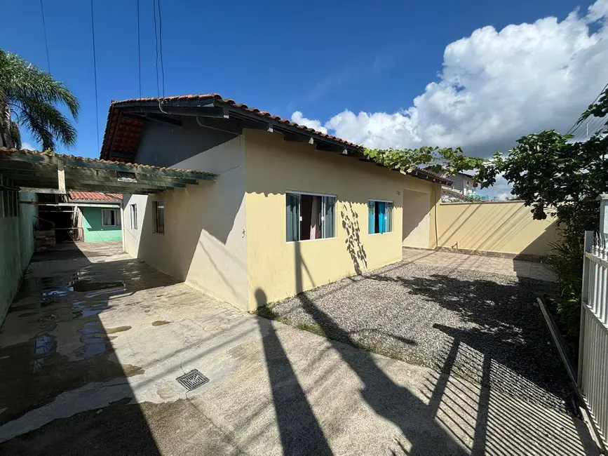 Foto 2 de Casa com 5 quartos à venda, 289m2 em Centro, Balneario Barra Do Sul - SC