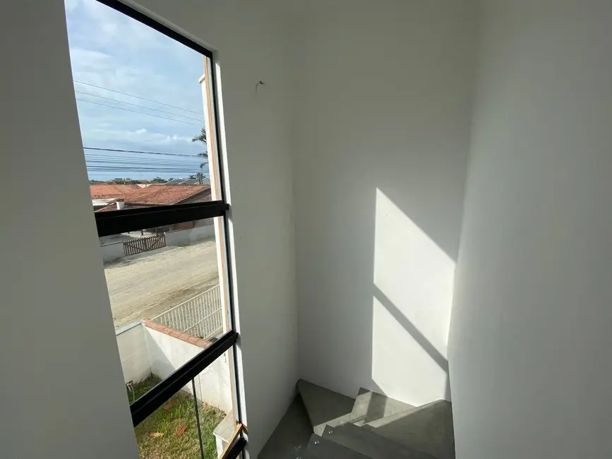 Foto 5 de Casa com 3 quartos à venda, 71m2 em Balneario Barra Do Sul - SC