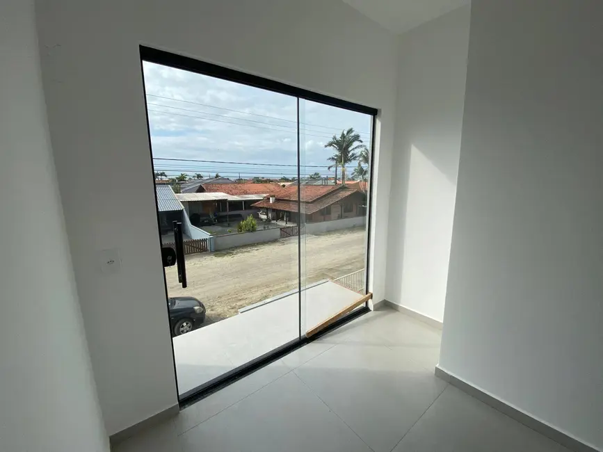 Foto 8 de Casa com 3 quartos à venda, 71m2 em Balneario Barra Do Sul - SC