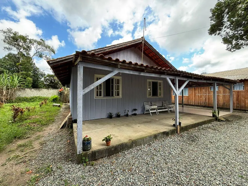 Foto 1 de Casa com 3 quartos à venda, 268m2 em Balneario Barra Do Sul - SC