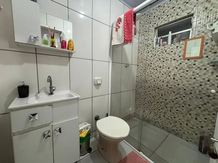 Foto 8 de Casa com 3 quartos à venda, 268m2 em Balneario Barra Do Sul - SC