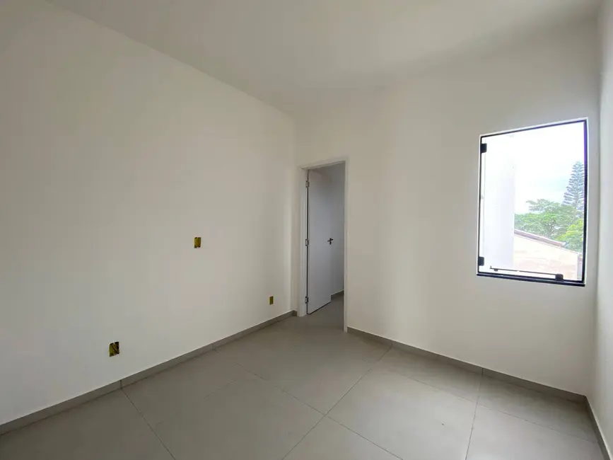 Foto 4 de Casa com 3 quartos à venda, 85m2 em Balneario Barra Do Sul - SC