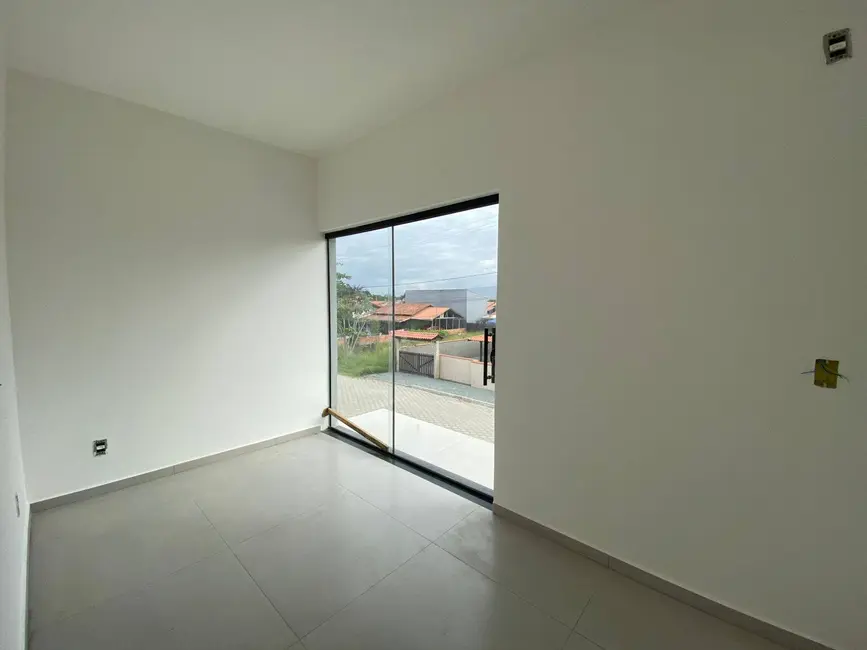 Foto 6 de Casa com 3 quartos à venda, 85m2 em Balneario Barra Do Sul - SC