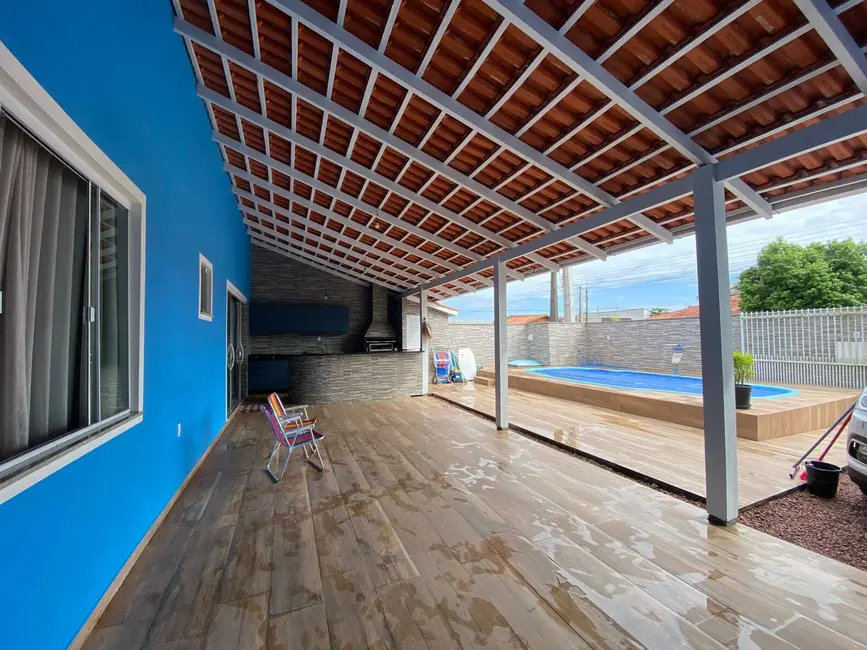 Foto 2 de Casa com 3 quartos à venda, 240m2 em Centro, Balneario Barra Do Sul - SC
