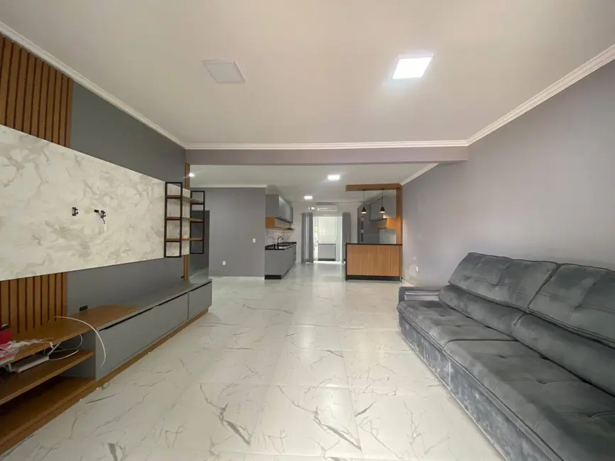 Foto 6 de Casa com 3 quartos à venda, 240m2 em Centro, Balneario Barra Do Sul - SC