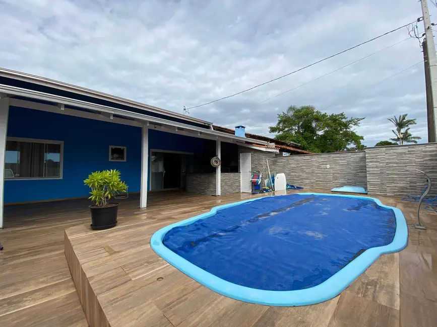 Foto 1 de Casa com 3 quartos à venda, 240m2 em Centro, Balneario Barra Do Sul - SC