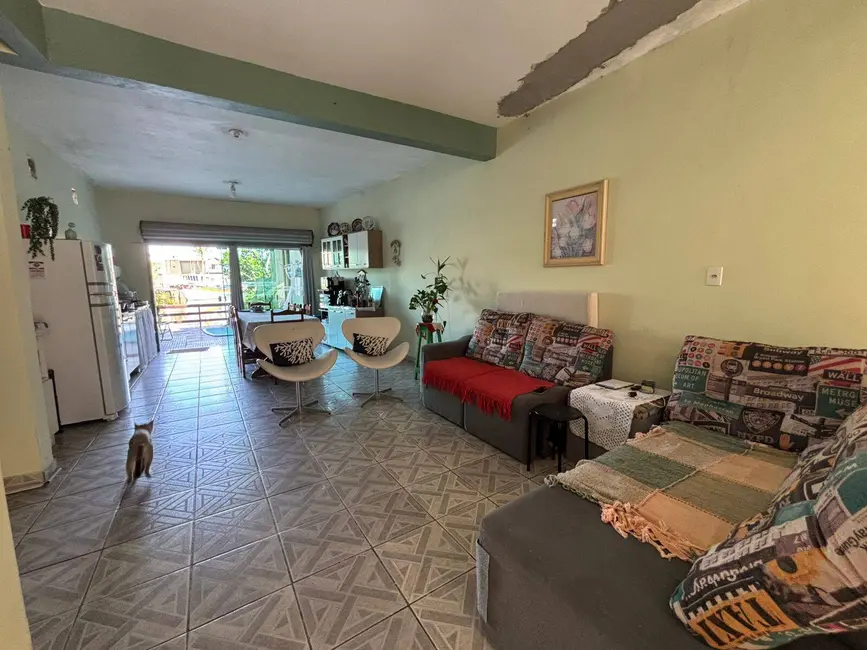 Foto 5 de Casa com 2 quartos à venda, 75m2 em Centro, Balneario Barra Do Sul - SC