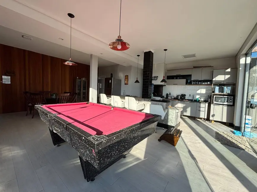 Foto 8 de Casa com 3 quartos à venda, 396m2 em Balneario Barra Do Sul - SC