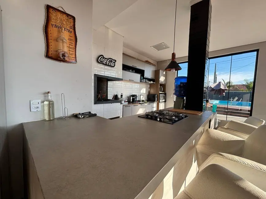 Foto 9 de Casa com 3 quartos à venda, 396m2 em Balneario Barra Do Sul - SC